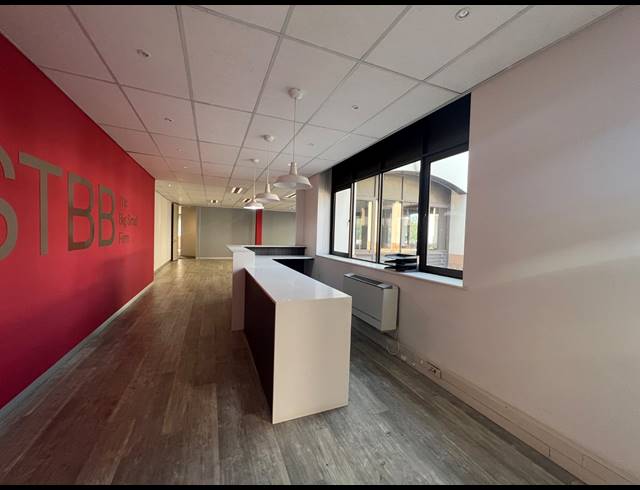 210M² OFFICE TO LET IN ILLOVO